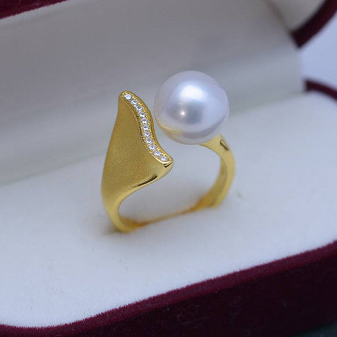 Pearl Mermaid Zirconia Gold Ring